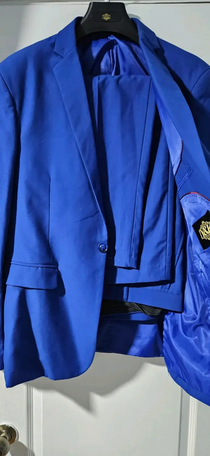 Traje azul elegante para hombre - 3