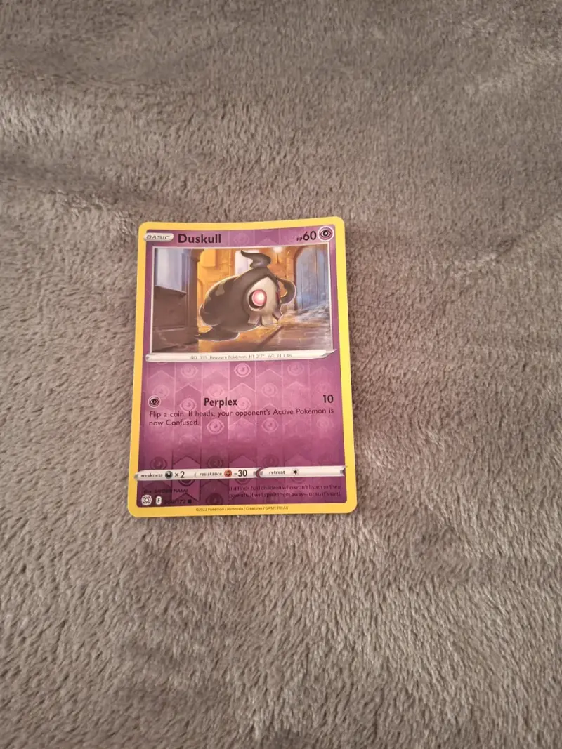 Lote de cartas Pokémon Togedemaru, Morpeko, Victini y Duskull - 4