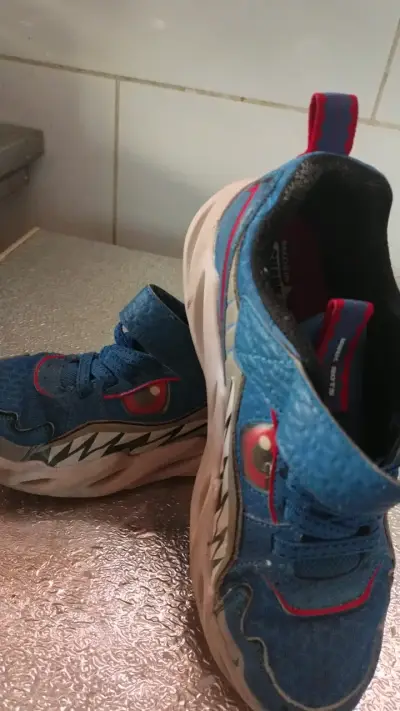 Zapatillas Skechers deportivas azules para niños - miniatura 1