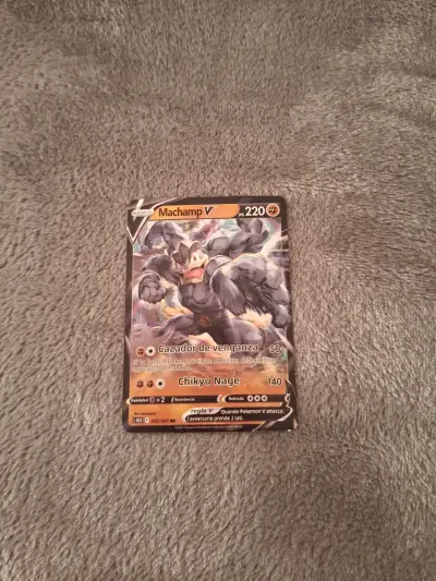 Cartas Pokémon V Zarude, Machamp y Heatran - miniatura 2