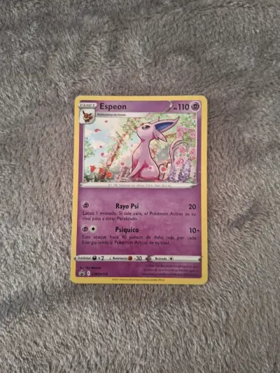 Carta Pokémon Espeon Holográfica SWSH174 - miniatura 1