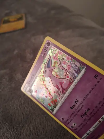 Carta Pokémon Espeon Holográfica SWSH174 - miniatura 3