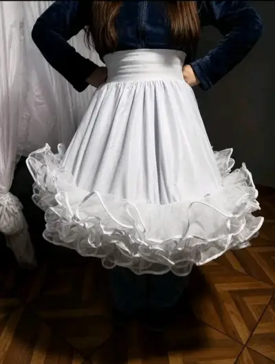 Enagua Blanca con Volantes para Vestido (falso) - miniatura 1
