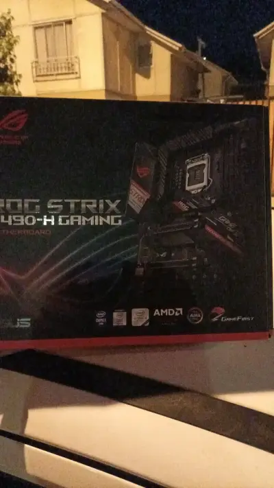 Placa Madre ASUS ROG Strix Z490-H Gaming - miniatura 2