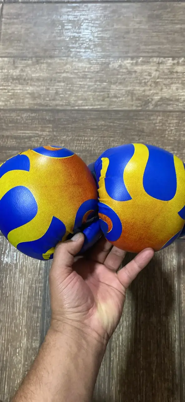 Guantes de Boxeo Azules y Amarillos para Entrenamiento - 1