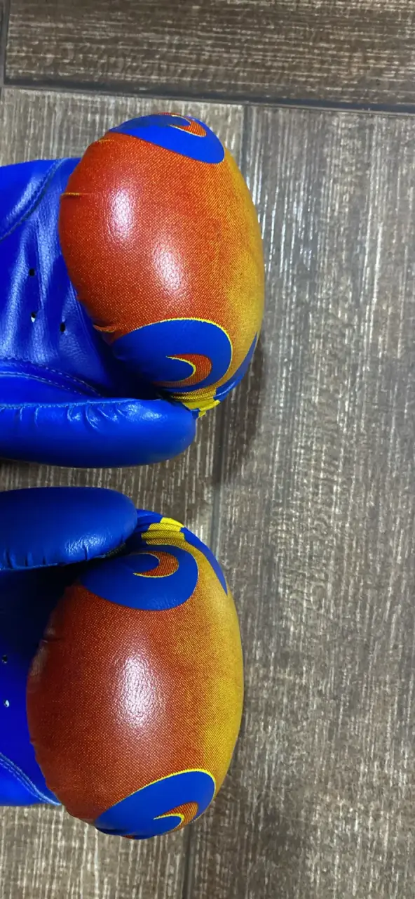 Guantes de Boxeo Azules y Amarillos para Entrenamiento - 5