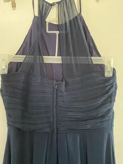 Vestido largo azul marino elegante para mujer - miniatura 3
