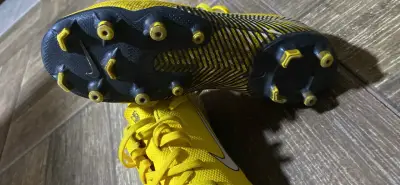Zapatillas de fútbol Nike amarillas para niños - miniatura 5