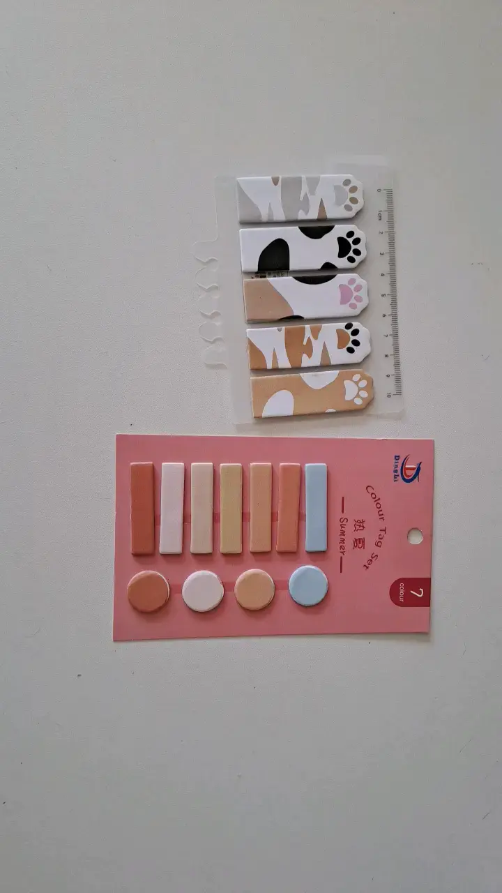 Planificador semanal y post its de colores. - 4