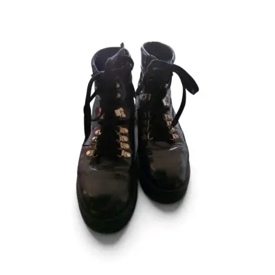 Botines de cuero negro con tachuelas - miniatura 2