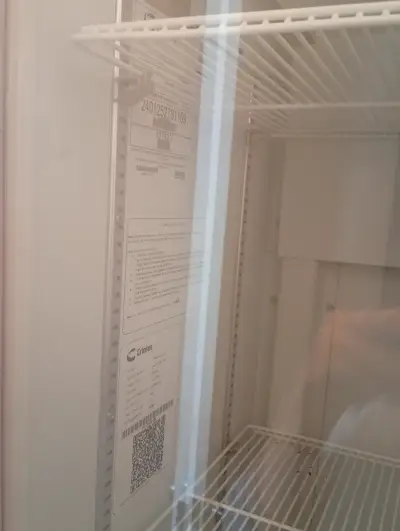 Refrigerador Vitrina Coca-Cola CrioTec - miniatura 1
