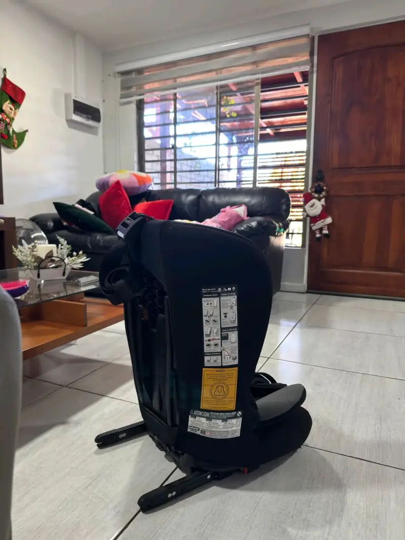 Silla de auto para bebé Infanti negra y gris - 2