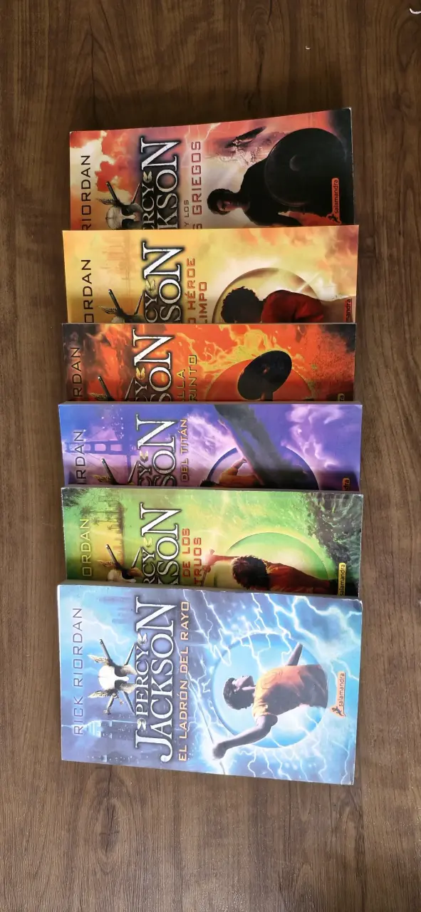 Colección de libros Percy Jackson de Rick Riordan - 2