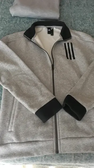 Chaqueta deportiva gris Adidas con cierre - miniatura 1