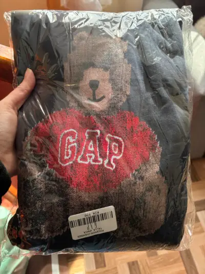 Polerón GAP con diseño de oso - miniatura 3