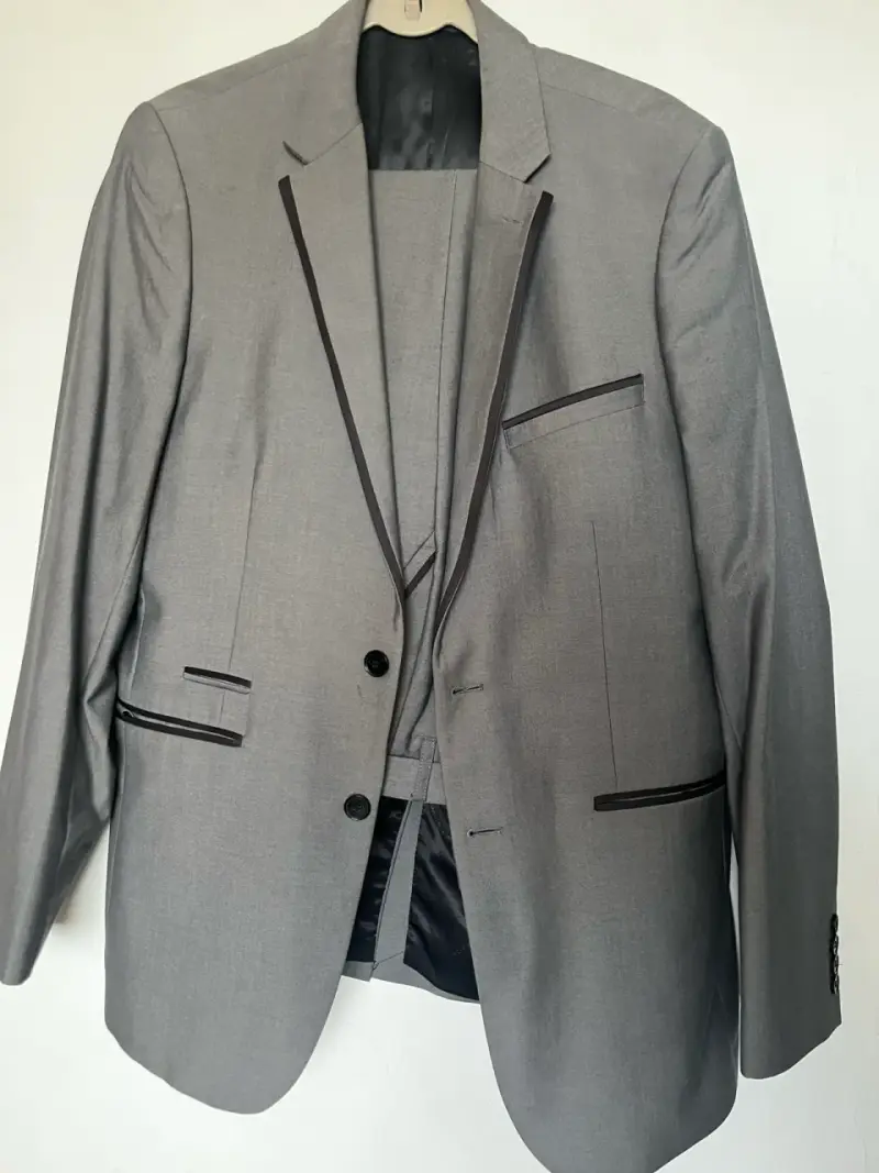 Traje de hombre gris Alaniz elegante - 1