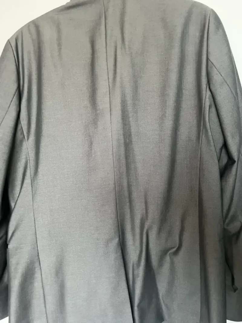 Traje de hombre gris Alaniz elegante - 3