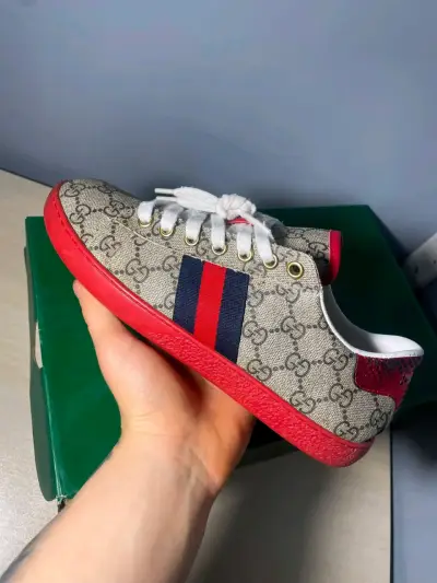 Zapatillas Gucci para niños con diseño clásico - miniatura 1