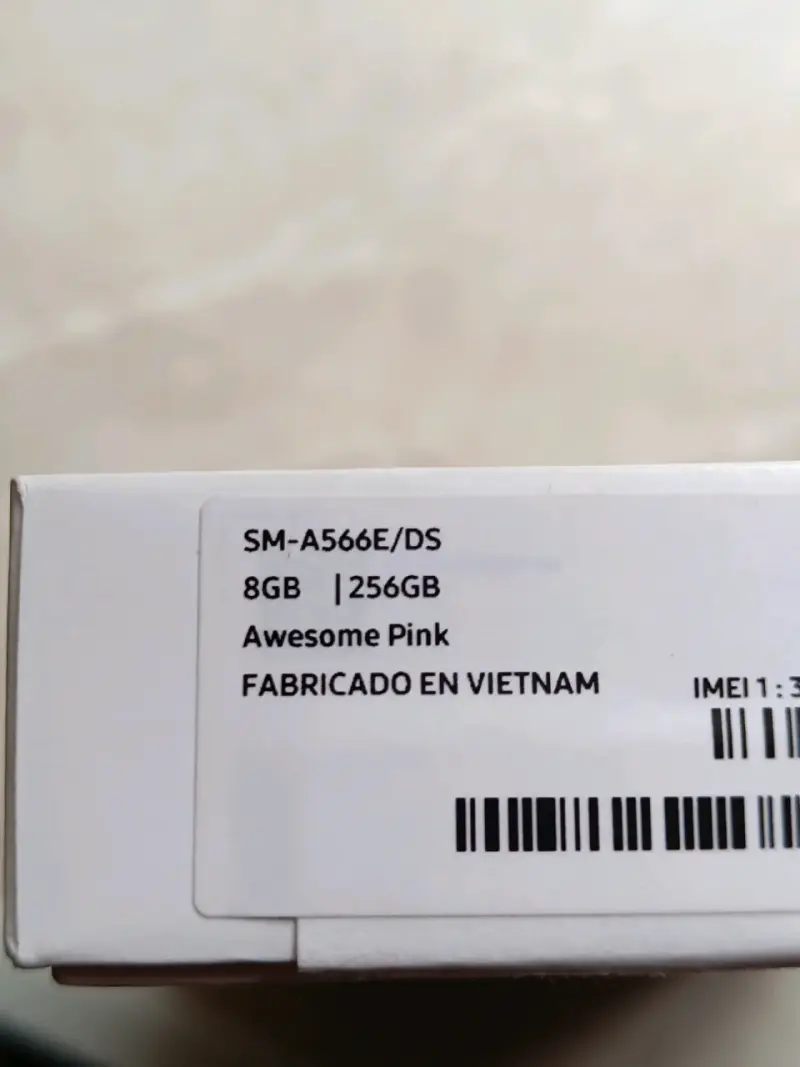 Samsung Galaxy A56 5G con cargador y caja - 5