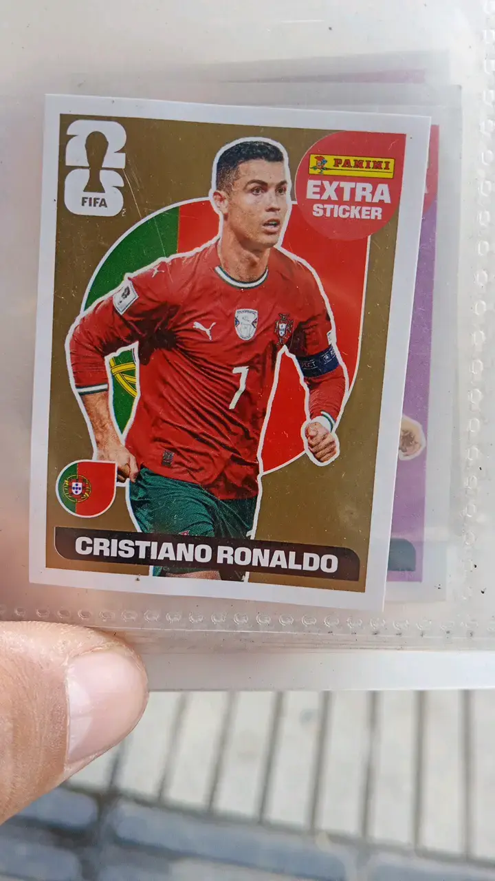 Set de láminas Panini FIFA 2022 de jugadores famosos - 1