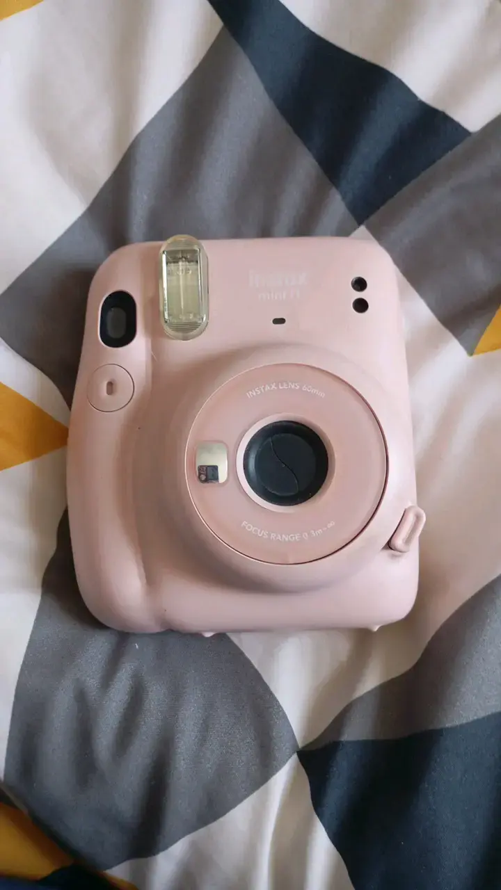 Cámara instantánea Fujifilm Instax Mini 11 rosa