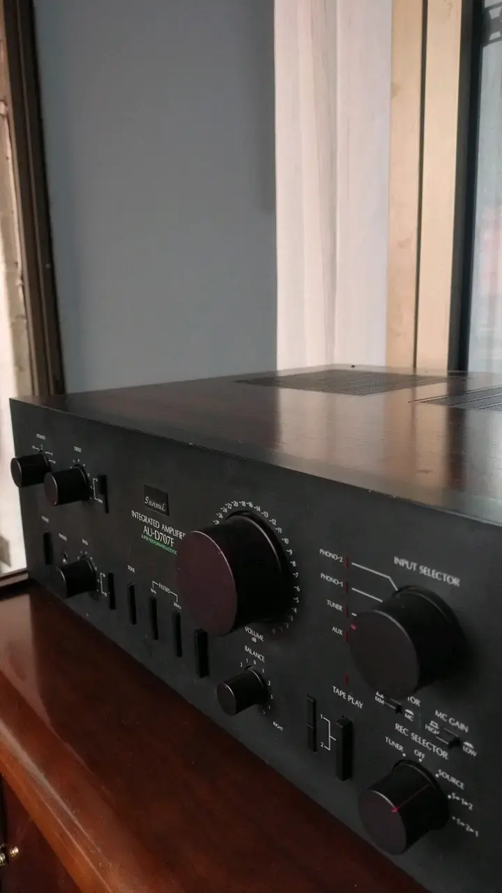Amplificador Integrado Sansui AU-D707F en Buen Estado - 2