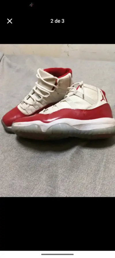 Zapatillas deportivas rojas y blancas para hombre - miniatura 2