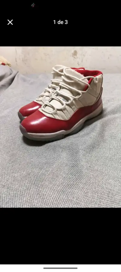 Zapatillas deportivas rojas y blancas para hombre - miniatura 3