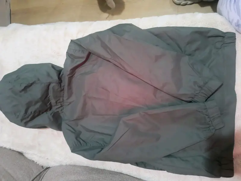 Chaqueta delgada para niño con capucha - 3