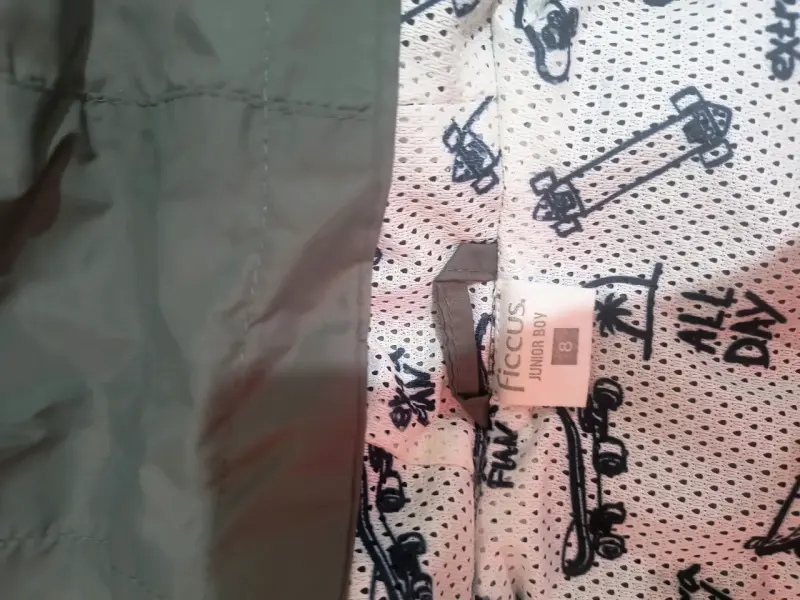 Chaqueta delgada para niño con capucha - 4