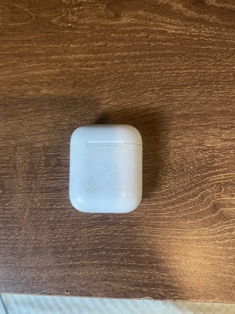 Audífonos inalámbricos con estuche de carga - 1