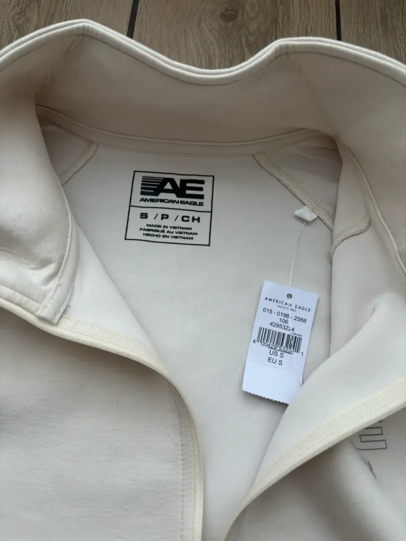 Chaqueta deportiva beige American Eagle - 3