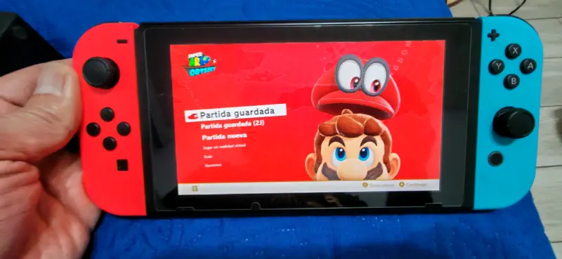 Consola Nintendo Switch con juego ARMS y accesorios - 4
