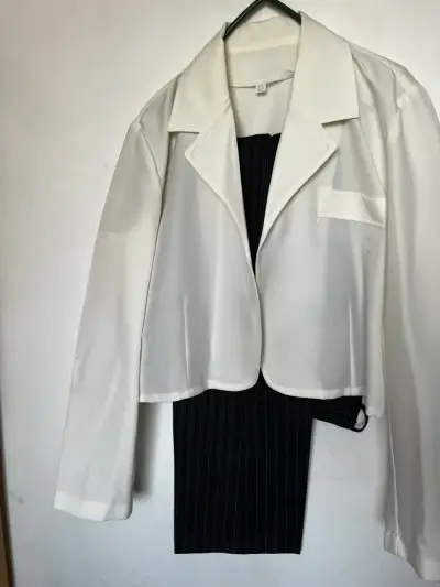 Traje huaso  chaqueta y pantalón blanco y negro - miniatura 1