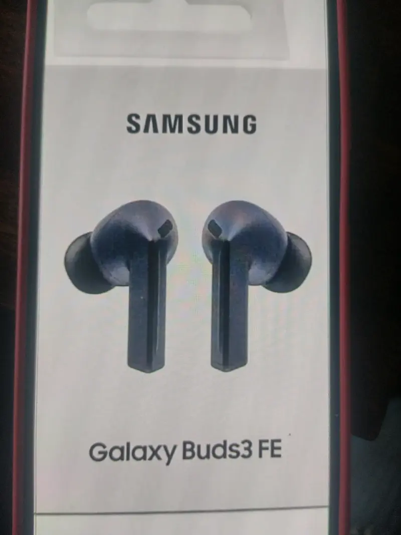 Audífonos Inalámbricos Samsung Galaxy Buds3 FE Negros - 3