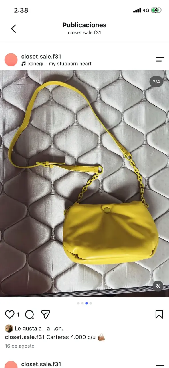 Cartera amarilla con correa ajustable