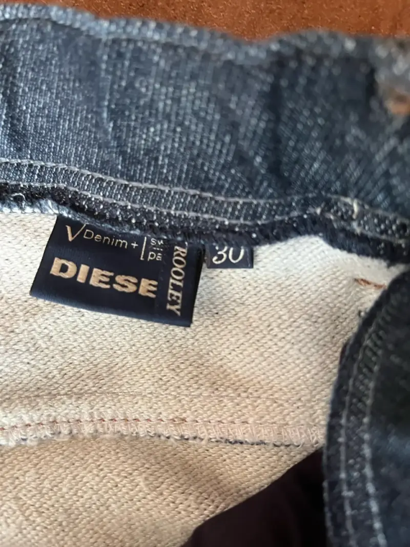 Jeans Diesel para hombre en buen estado - 2