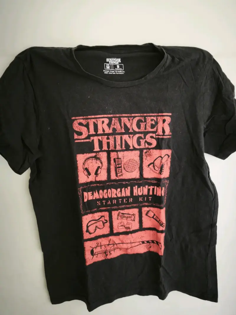 Polera Stranger Things Demogorgon Hunting Negra - 1