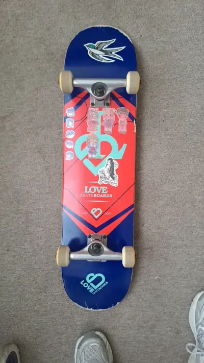 Skateboard Love Skateboards diseño 2007 - miniatura 1