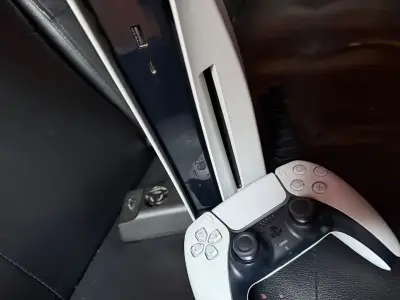 Playstation 5 / PS5 - miniatura 2