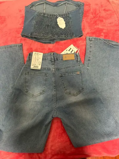 Conjunto jeans y corset de mezclilla con brillos - miniatura 2