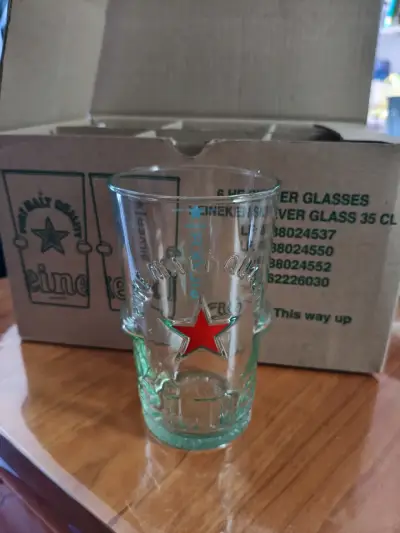 Set de 6 vasos cerveceros Heineken 350cc - miniatura 2