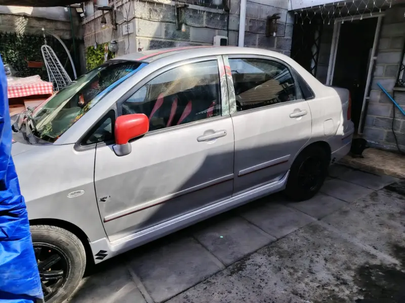 Auto Suzuki Aerio 2006 en buen estado - 2