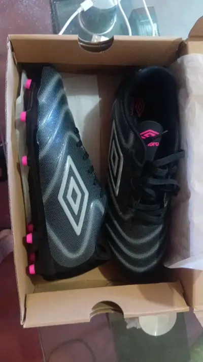 Botines de fútbol Umbro Toccare V FG negros - miniatura 2