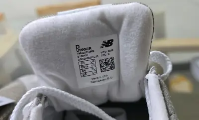Zapatillas New Balance 996 Gris Hombre - miniatura 3