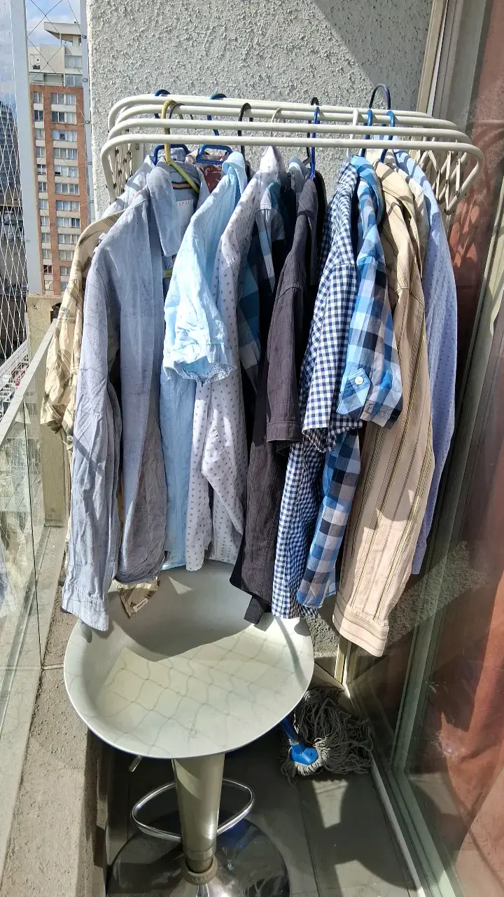 Lote de camisas de hombre en varios colores - 1