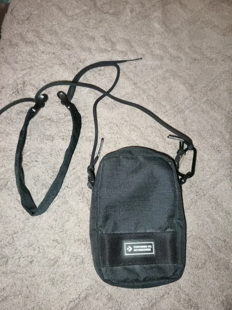 Bolso bandolera negro Converse pequeño - 1