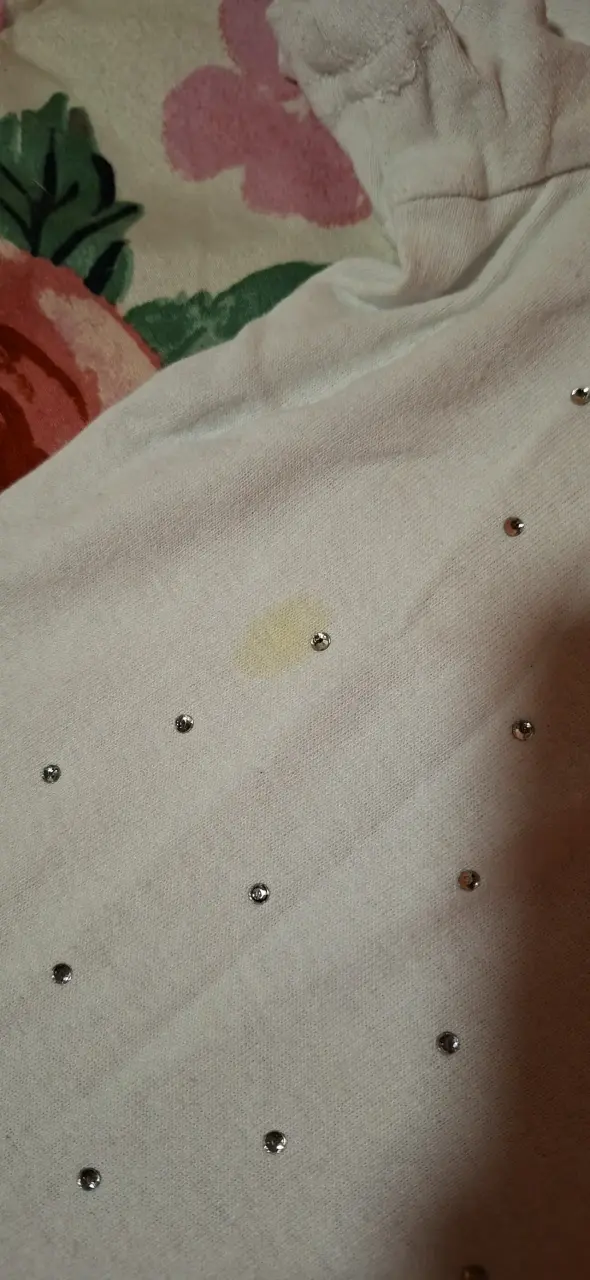Polera blanca ,detalles brillantes mujer talla S - 2