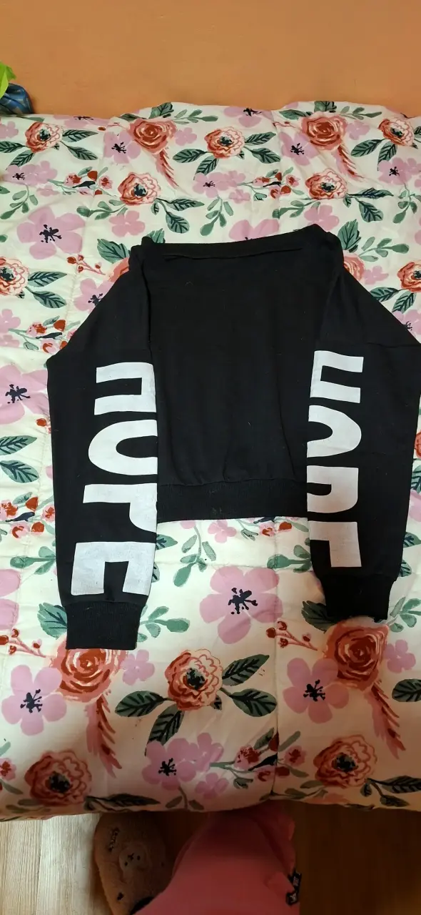 Polerón negro con estampado HOPE - 1