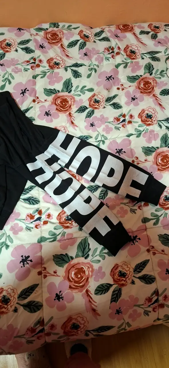 Polerón negro con estampado HOPE - 2